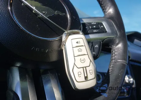 2017 Ford Mustang Ecoboost Premium z USA, uszkodzony, nr VIN 1FATP8UH4H5279545